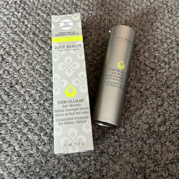 Juice Beauty
STEM CELLULAR Anti-Wrinkle Retinol Overnight Serum - Picture 1 of 3